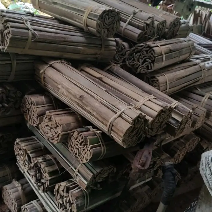 RENG BAMBU BELAH 50CM 0
