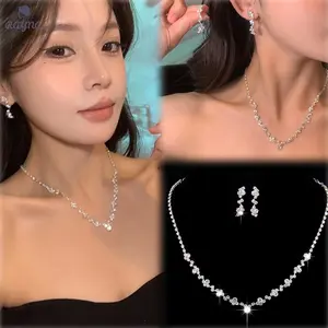 RAYNA Set Kalung Dan Anting Kristal Super Berkilau Dua Potong Set Perhiasan Pengantin