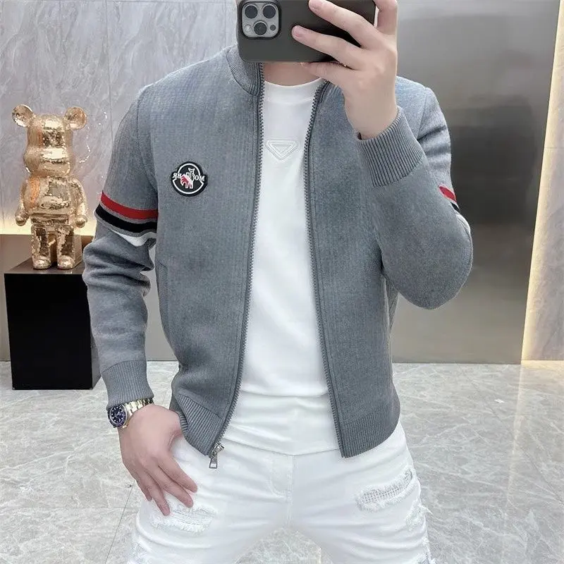 Áo Khoác Nam, Thời Trang Cao Cấp, Giá Cả Phải Chăng, Dễ Phối Đồ, Xu Hướng Thương Hiệu Thời Trang 2024, Đẹp Trai, Thường Ngày, Cổ Chân Đế, Mỏng, Có Huy Hiệu, Thích Hợp Cho Mùa Đông Menswear Jacket