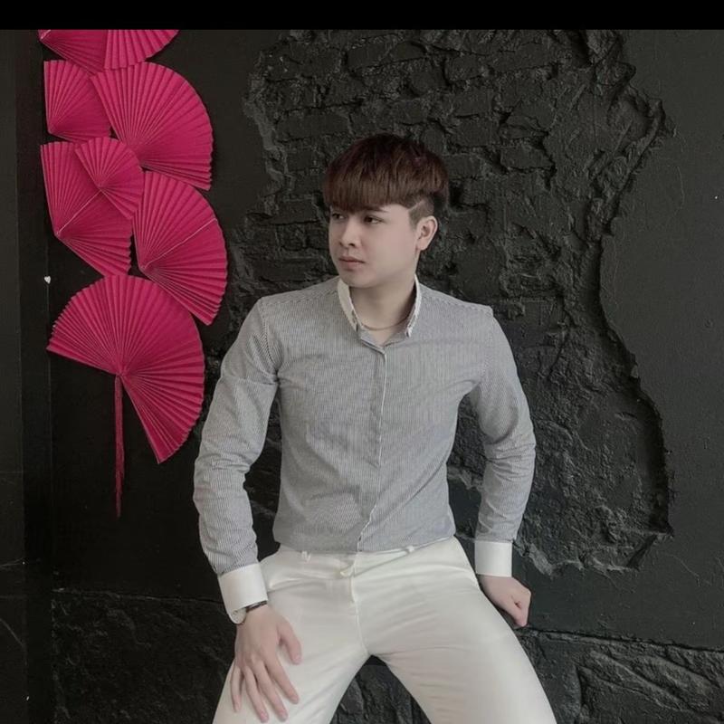 Áo sơ mi nữ tay dài Phối 2 sọc tay in logo , chất vải cotton dày dặn phong cách trẻ trung cá tính. Dài Tay Menswear Top Xám