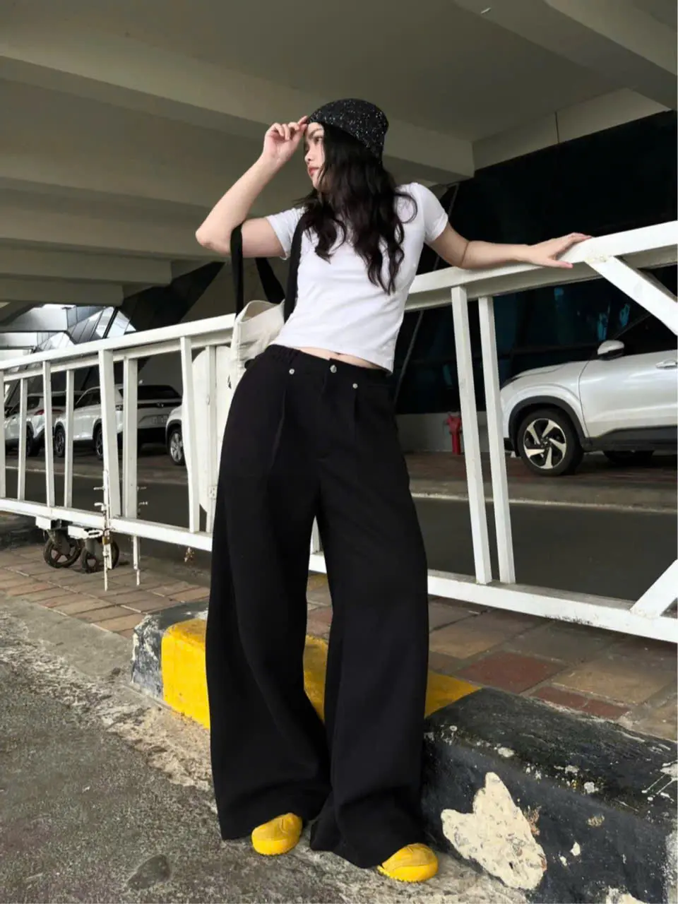 Quần nỉ 2Da dáng suông hottrend dày dặn, cạp chun, khóa kéo, có 2 túi trước, 2 túi sau Nữ Women Pants Đen | BigBuy360 - bigbuy360.vn