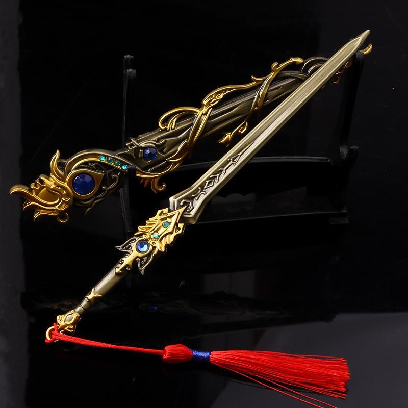 Product Introduction of Miniatur Andalan Super Hero Koleksi Hiasan Para Sultan -Asli Import Jelas Berkualitas - Bahan Logam Bukan Plastik - Gantungan Kunci Panjangnya 22 CM 4
