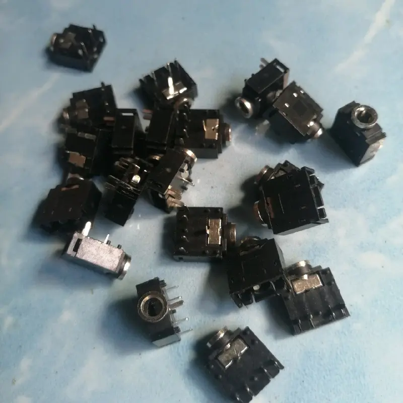 Jack AUX female 3.5mm 5pin stereo 1