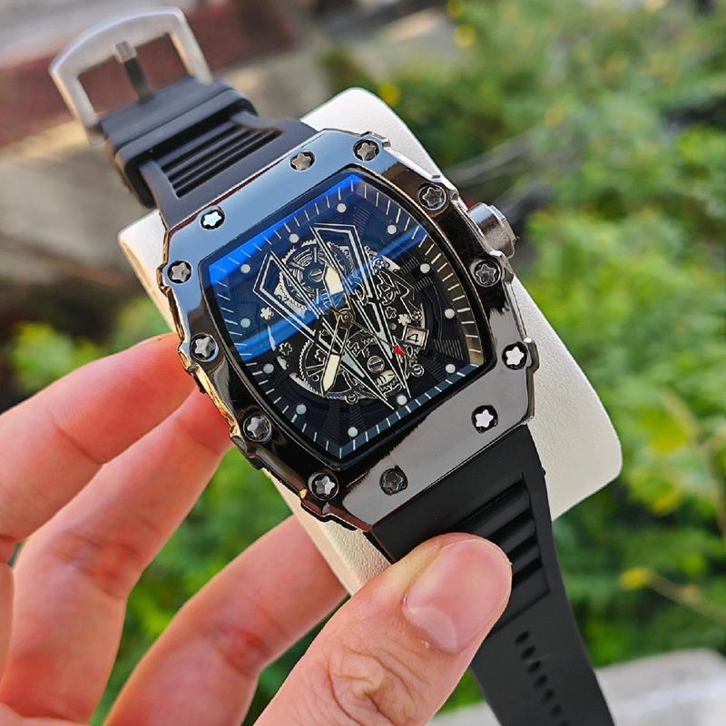 Đồng hồ thời trang Nam dáng thùng rượu size 42mm, mặt kính cong phủ ánh xanh 3D ,dây sinicol bền bỉ, vỏ chất liệu thép, Chạy Pin Nhật, có dạ quang ban đêm bảo hành 36 tháng về máy  Đeo Tay Watch