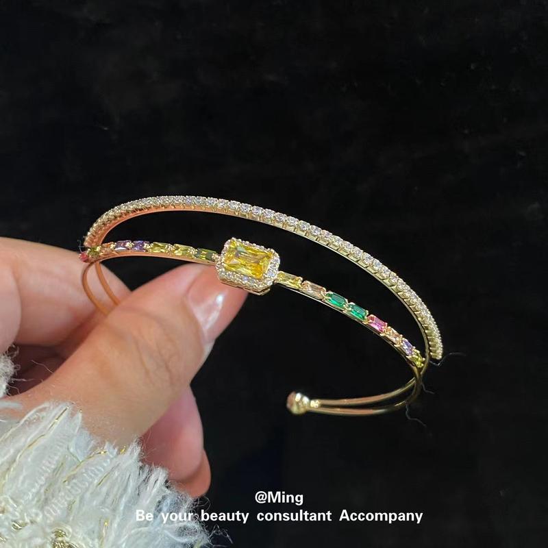 Product Introduction of Twin Effect Internet Celebrity Double-Layer Zircon Cube Sugar Exquisite Flash Light Luxury Bracelet Female Special-Interest Design Opening Bracelet Tide 4