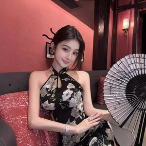 New Chinese Style Black Sexy Sleeveless Hanging Neck Cheongsam Dress Retro National Style Slim Fit Long Dress with Side Slit Summer New Style