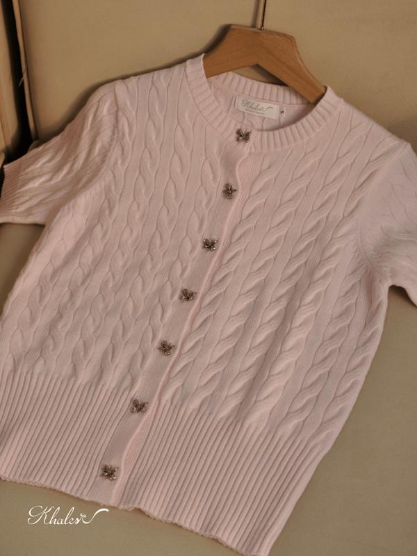 Áo len ngắn tay dệt kim mỏng cổ tròn Suri top by Khales hai màu hồng/be phối cúc nơ 6