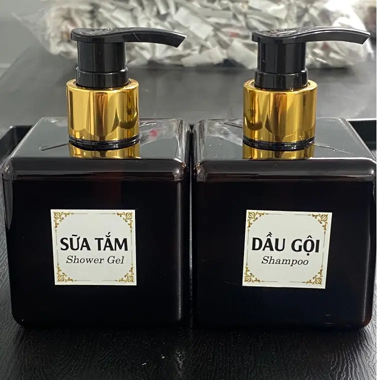 Bình đựng dầu gội , sữa tắm , nước rửa tay để bàn bằng nhựa chuyên dùng cho nhà nghỉ khách sạn
