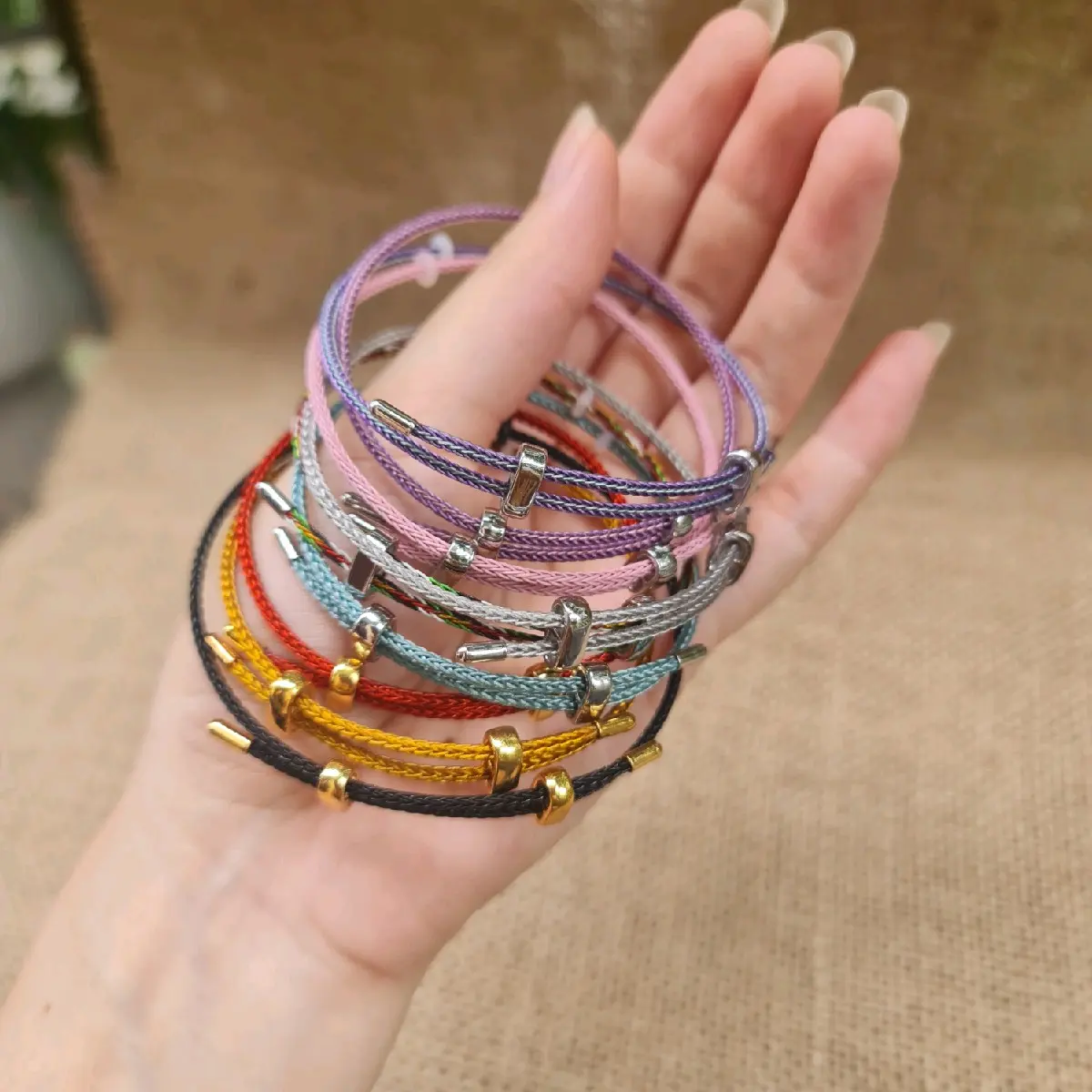 Vòng tay dây cáp 2ly dùng xâu lu thống, đồng điếu,....