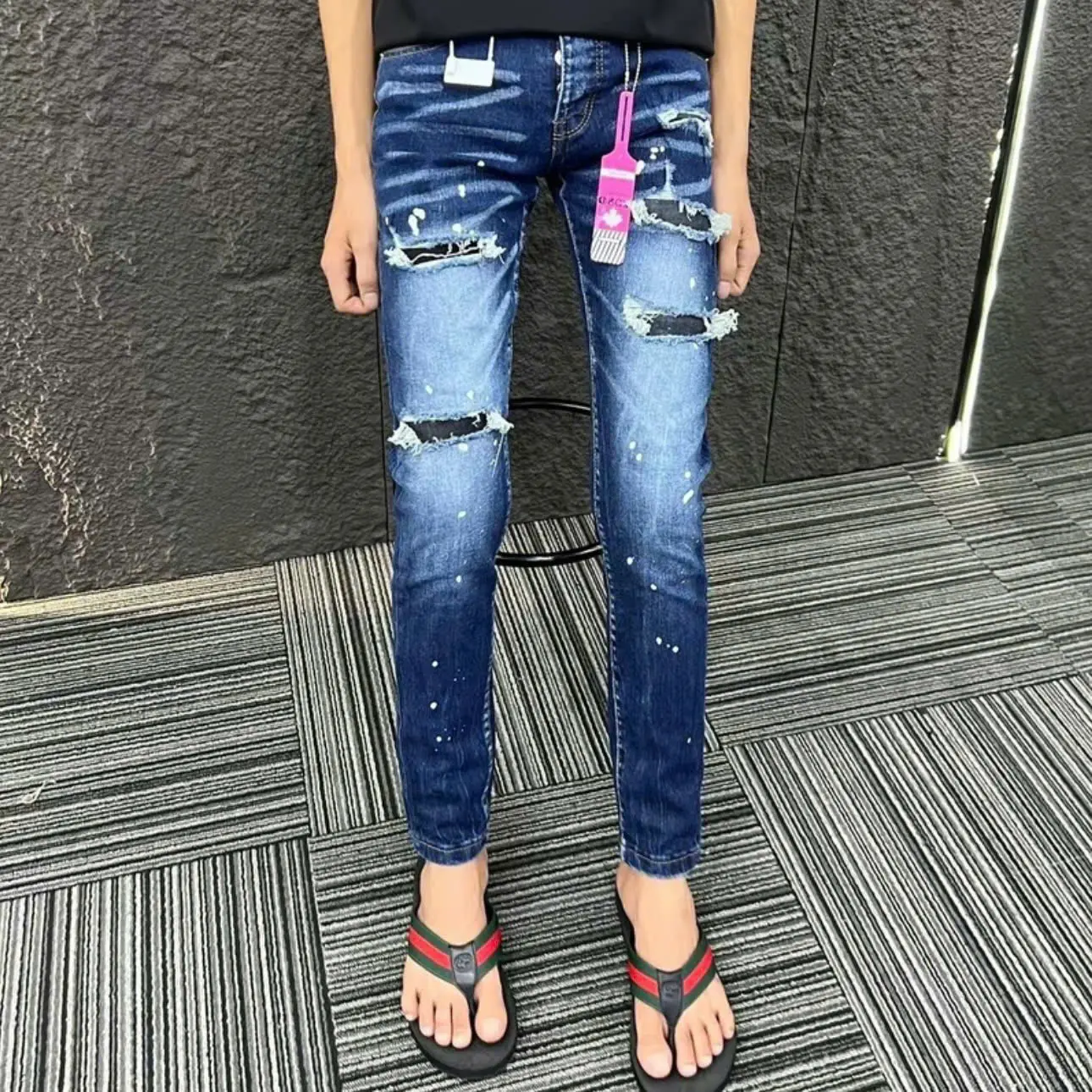 Quần jeans nam xanh vảy sơn rách 5 lỗ bốn cúc