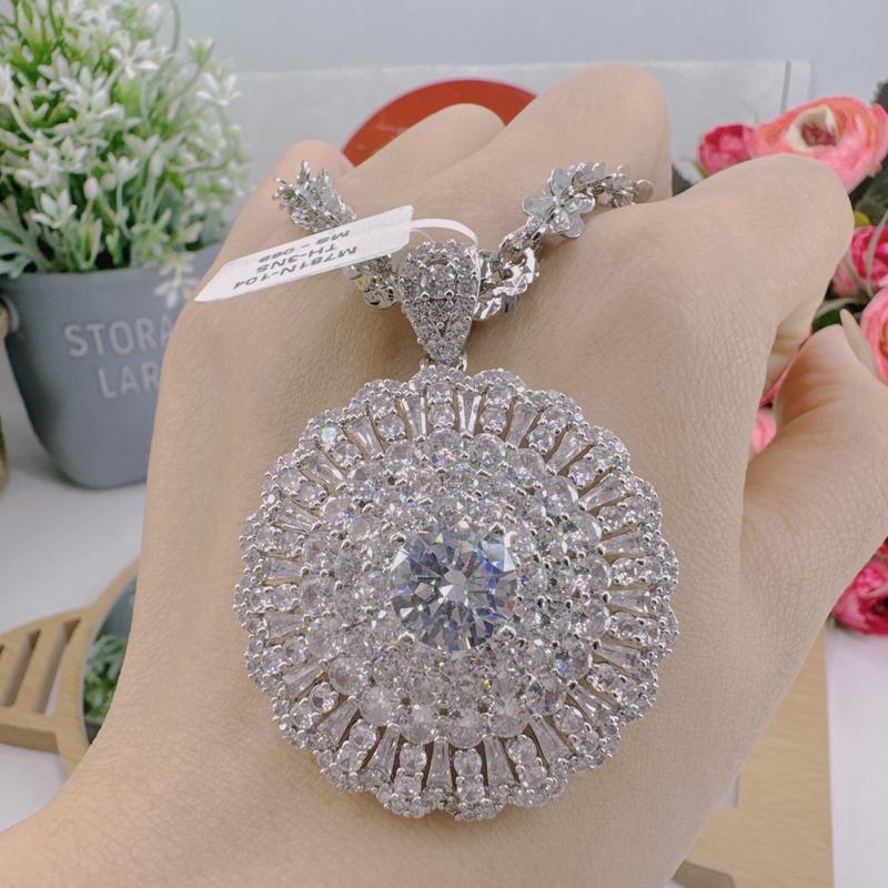 Product Introduction of Dây chuyền nữ xoắn trắng+mặt t2 Trang Sức 2