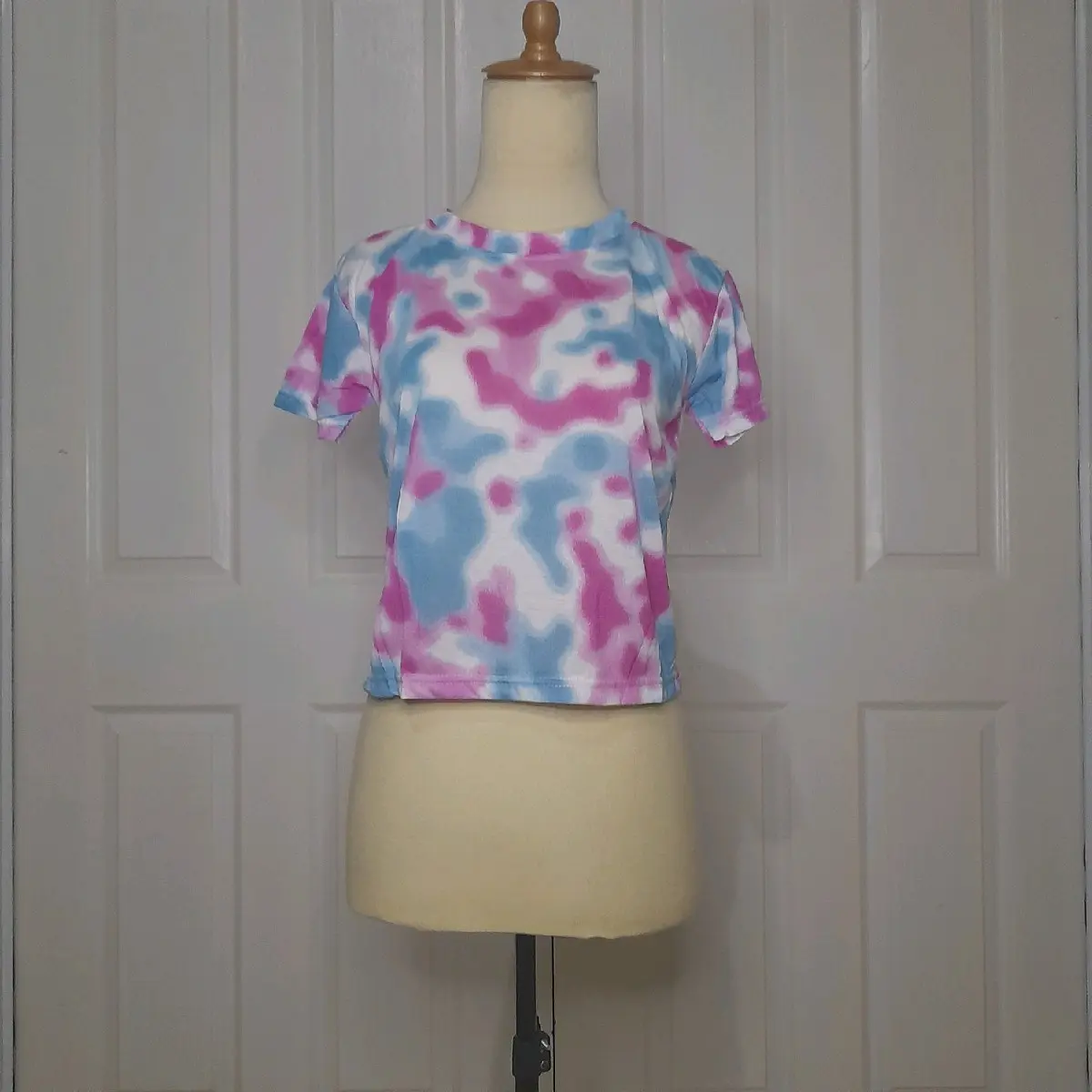 Kaos Crop Yerika Pink Biru