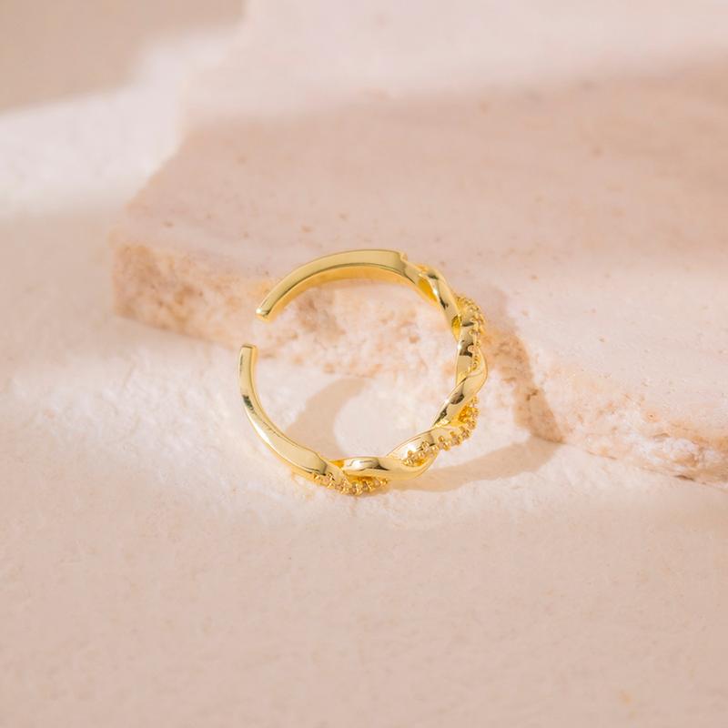 Product Introduction of Electroplated Zircon Twist Ring Light Luxury and Simplicity Woven Open Ring Elegant Graceful Design Bracelet 4