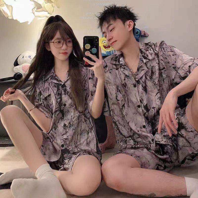 Product Introduction of Bộ Đồ Ngủ Cặp Đôi, Bộ Sưu Tập Mùa Hè, Chất Liệu Lụa Lạnh ngắn Tay, Dành Cho Phụ Nữ Và Nam Giới, Mỏng, Thích Hợp Cho Mùa Xuân Và Mùa Hè, Bộ Đồ Mặc Nhà, Hàng Mới Về Năm 2024 1