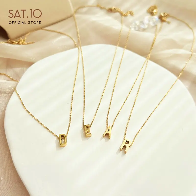 SAT.10 Kalung Rantai Gold Dengan Desain Liontin Huruf Timbul Bahan Titanium SAT-FCA4115 4