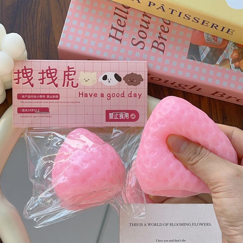 Product Introduction of Kawaii Simulation Big Strawberry Squeeze Toy Creative Slow Rebound Decompression Toys Strawberry Stress Relief Toys for Kids Gift 27