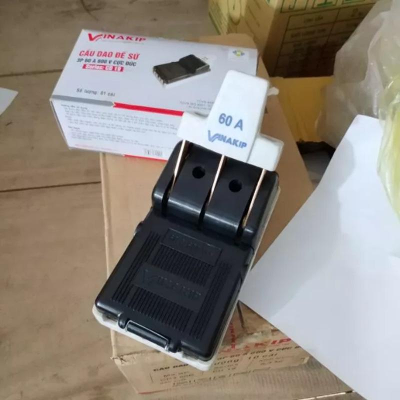 Cầu Dao Đế Sứ 3 Pha 30A- 60A-100A-150A-200A Vinakip Chống Cháy