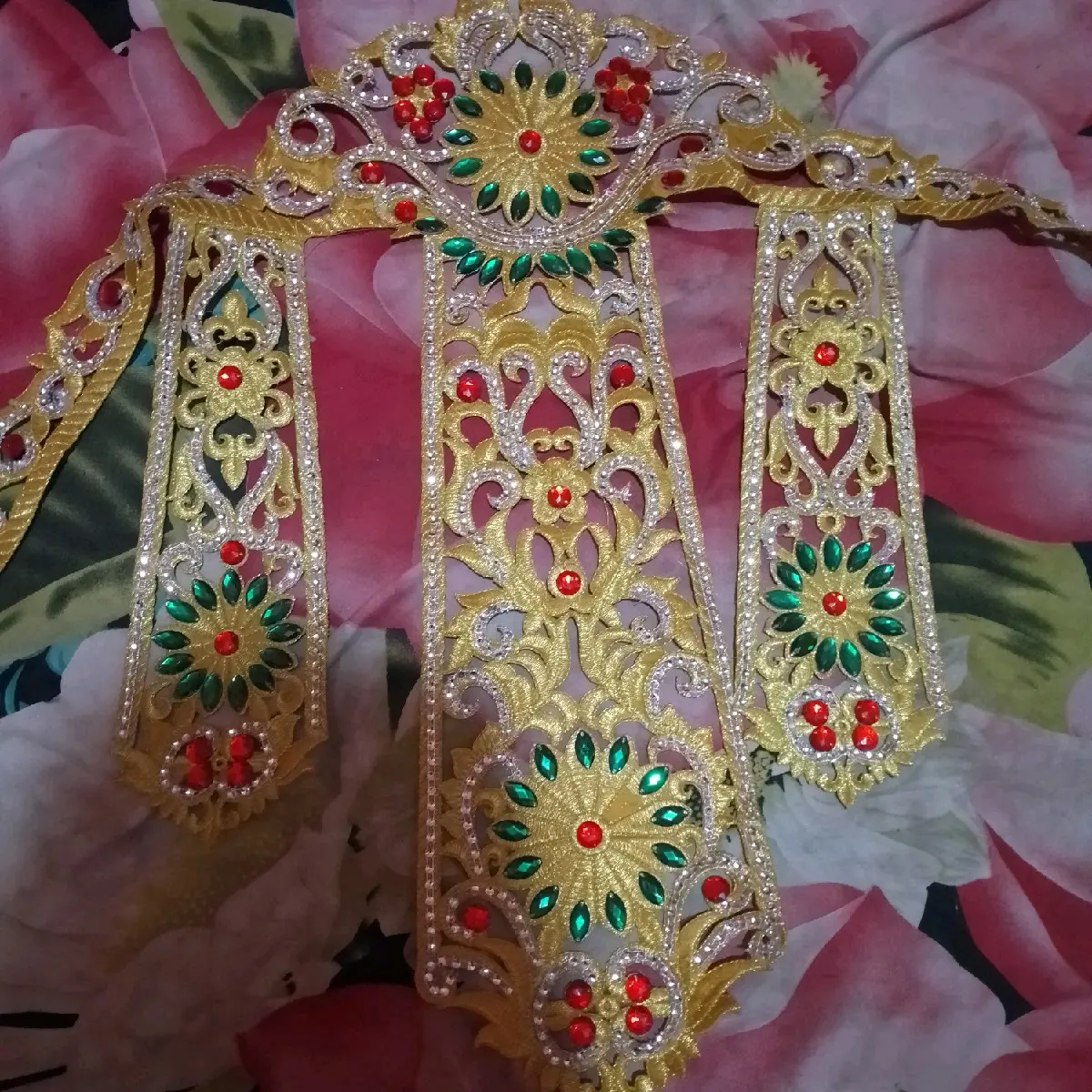 sabuk M tari jaipongan Perempuan Laki-laki