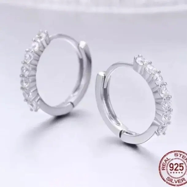 PERHIASAN WANITA ANTING TITANIUM JEPIT PERMATA ANTI LUNTUR ANTI KARAT terbaru