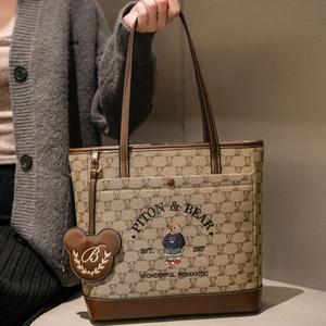 กระเป๋าสะพายผ้าแคนวาส ดีไซน์เรียบง่าย น้ำหนักเบา ปักลายหมี สำหรับผู้หญิง