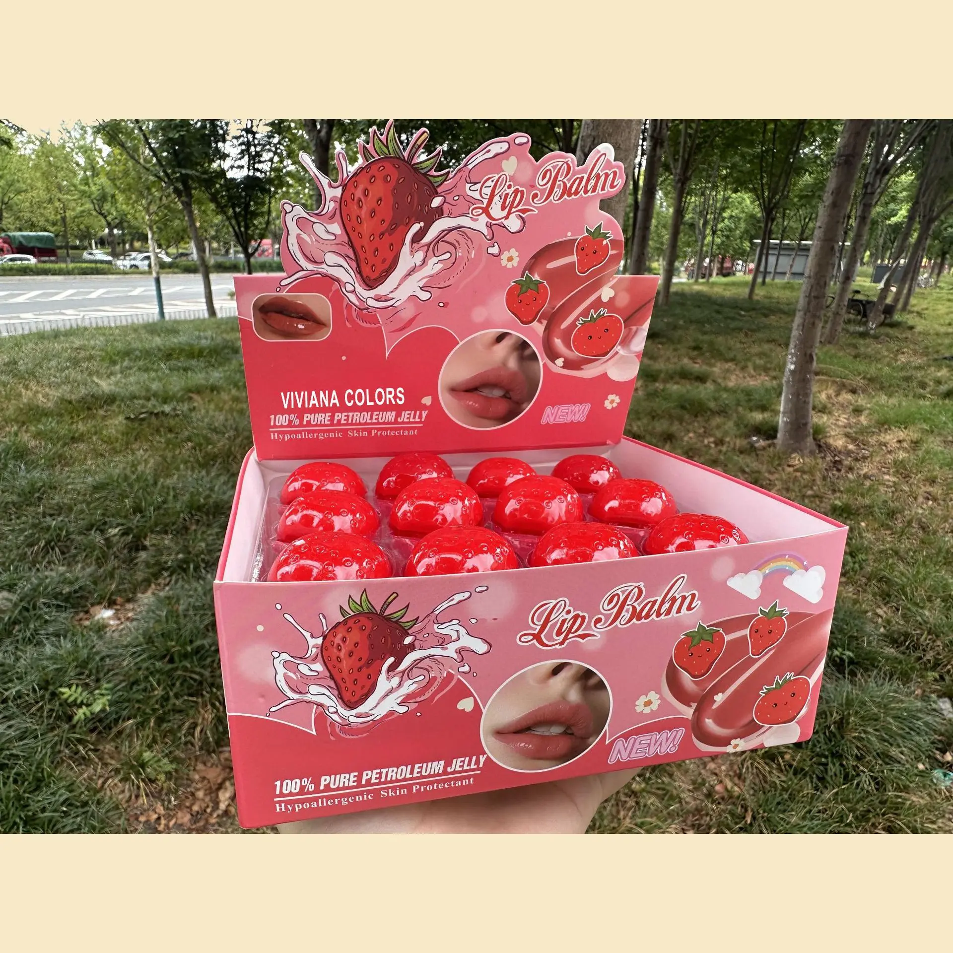 Moisturizing and Anti-Cracking Moisturizing Soothing Fruit Lipstick Complexion Improvement Non-Fading Base Strawberry Lipstick