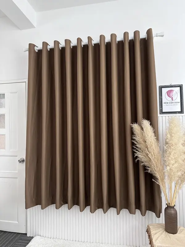 Rèm cửa màu nâu Tây trơn chống nắng tối đa 2,6m 2