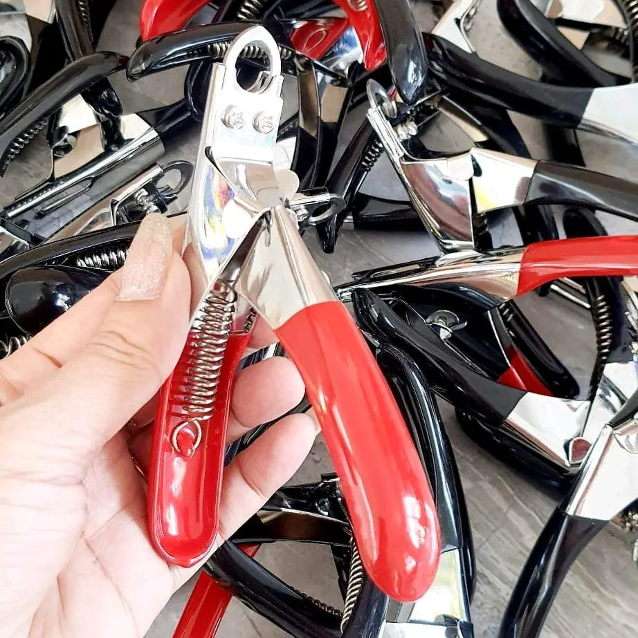 Kiềm  cắt  cựa  gà giúp Ae mình cắt nhanh gọn lẹ  Chất liệu Inox k rỉ sét