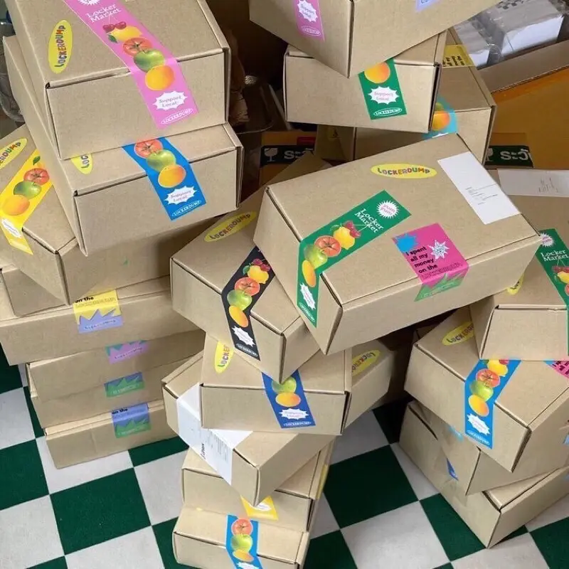 Lucky box,hộp quà may mắn(Sticker,bút,charm,kẹp tóc…)