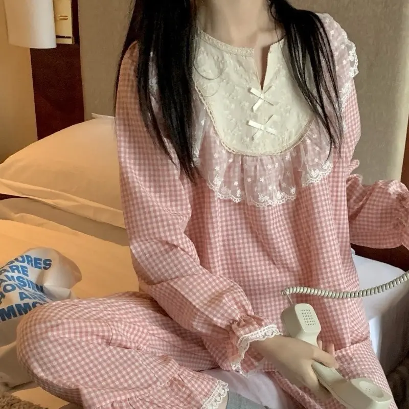 Bộ ngủ kẻ hồng cổ tròn phối ren tiểu thư hàng QC
