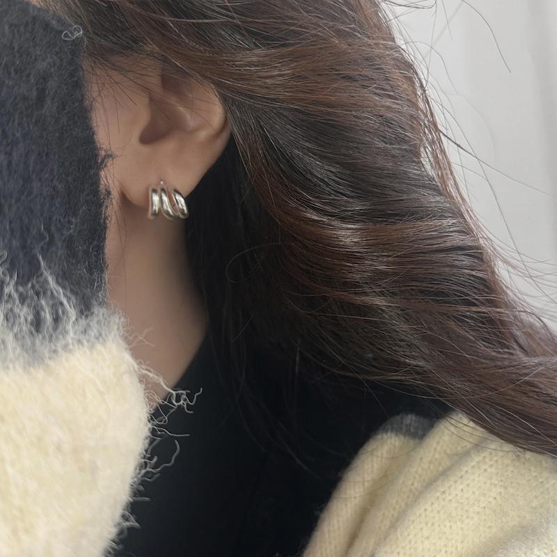 Product Introduction of Earrings Light Luxury High-Grade Earrings Temperament 0123 4