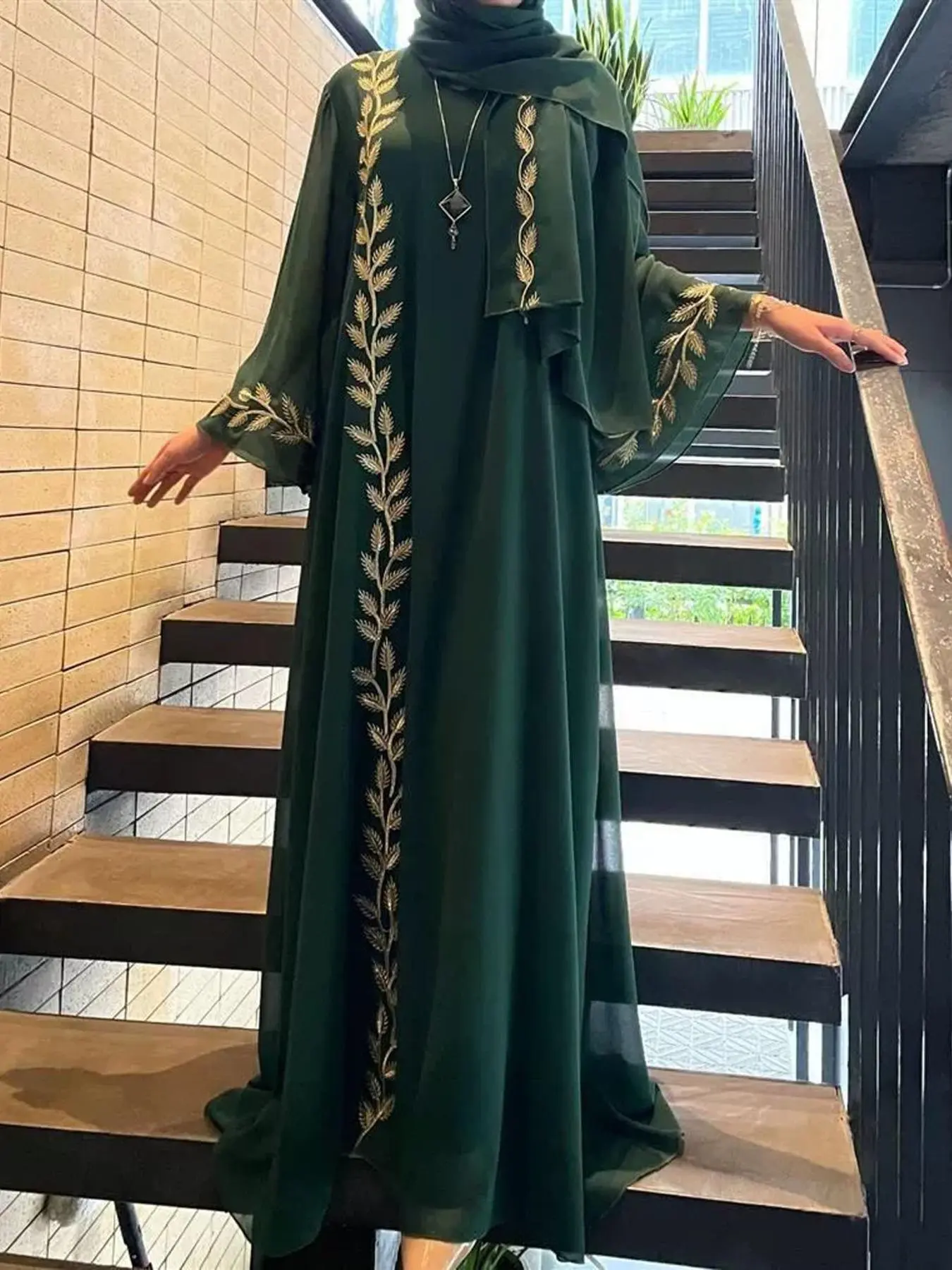 Women's Long Sleeve Robe & Hijab Two-Piece Set, Elegant Robe & Headscarf Set for Daily Wear, Women's Islamic Clothing for All Seasons