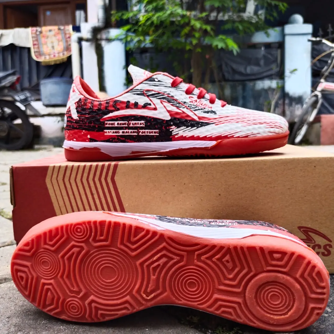 SEPATU FUTSAL ANAK specs GARUDA ATTACK