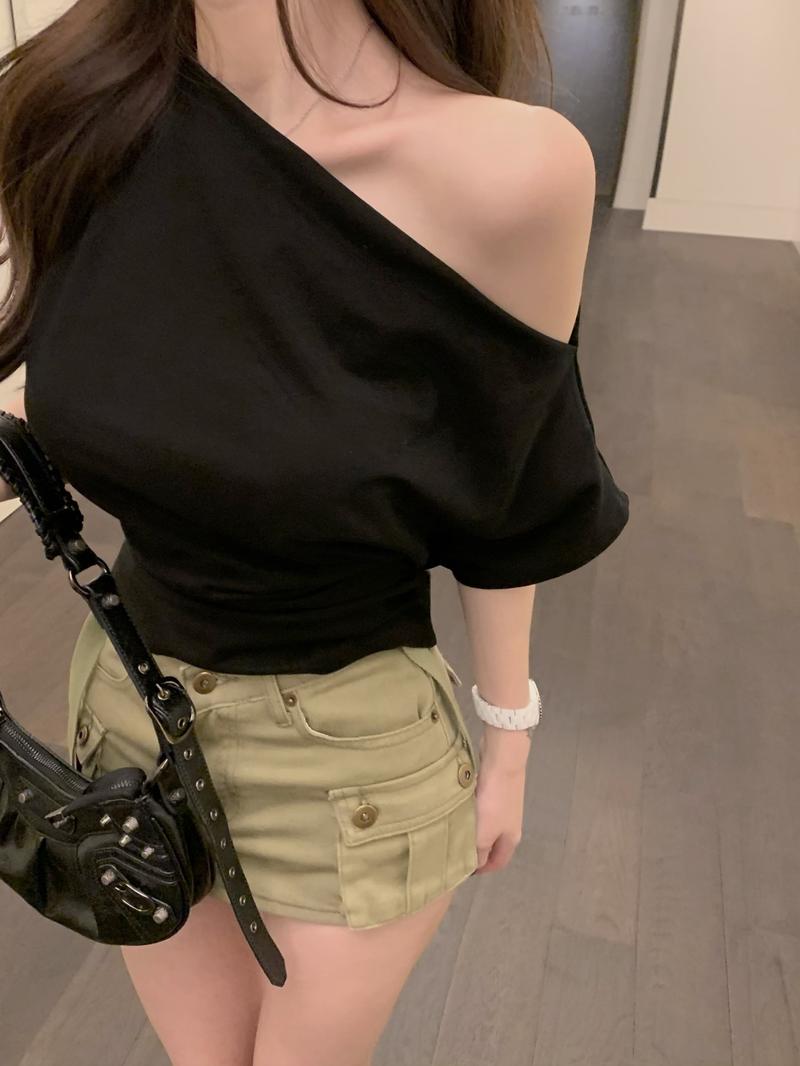 Product Introduction of Skinny Sexy White Y2k Crop Top Women Off Shoulder Spring T-shirt Korean Style Black Blouse Tees 2024 Summer Fashion Clothing 13