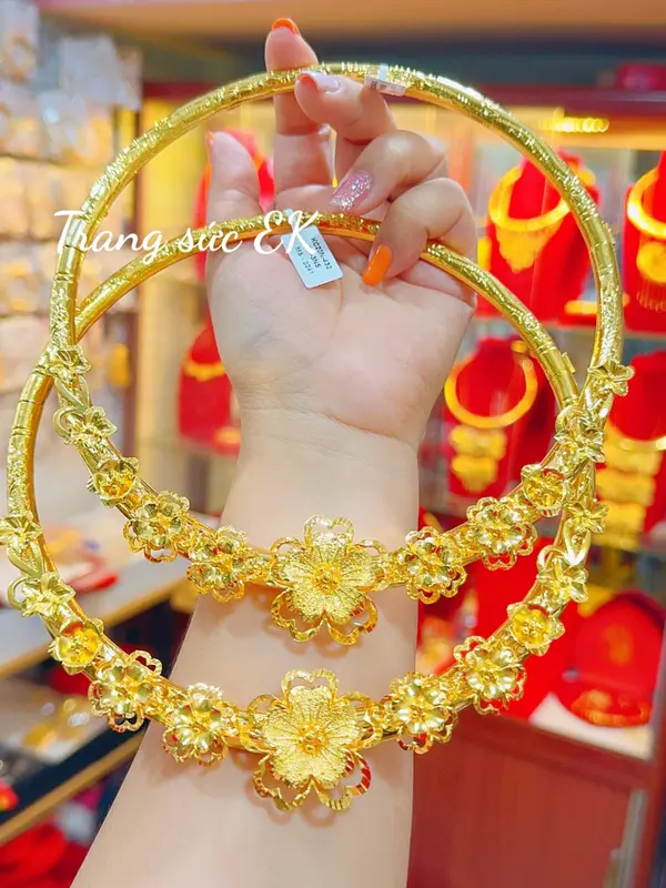 Kiềng cưới chạm hoa mai chuẩn màu 24.k cao cấp K025 1