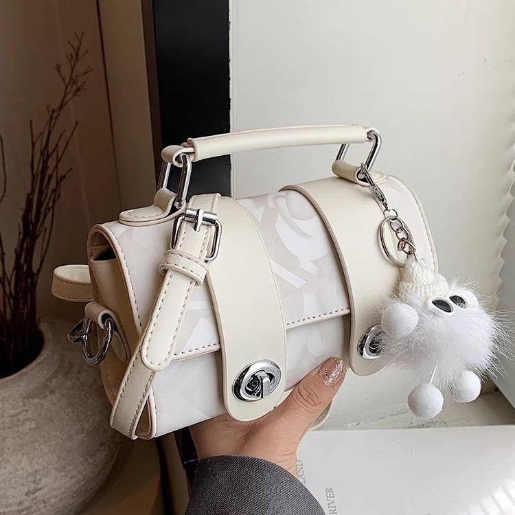 Túi Bạc Cao Cấp Nữ, Túi Messenger Phổ Biến, Dễ Phối Đồ, Thời Trang, Bán Chạy Nhất, Túi Vuông Nhỏ Cầm Tay Mùa Hè Mới 2024 8