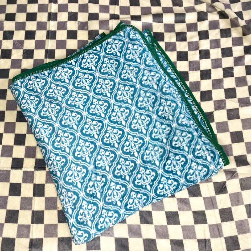 Selimut bulu dewasa Bisa Dicuci 150x200 6