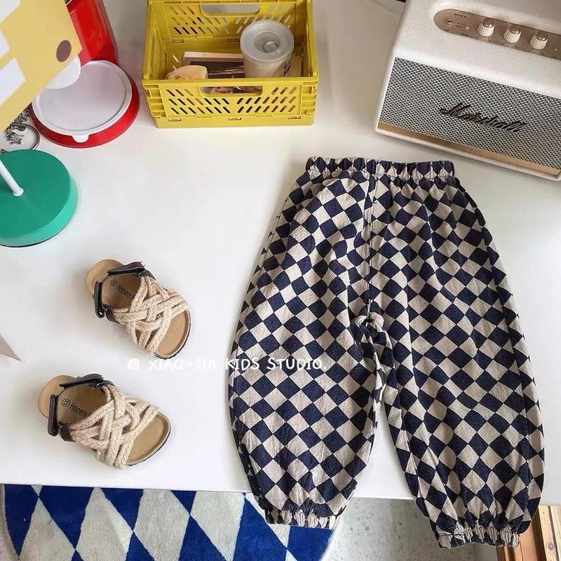 Product Introduction of Boys' Holiday Sun-Proof Pants Children's Vintage Floral Summer Versatile Mosquito-Proof Pants Summer Printed Mid-High Waist Beach Pants Transparent 3