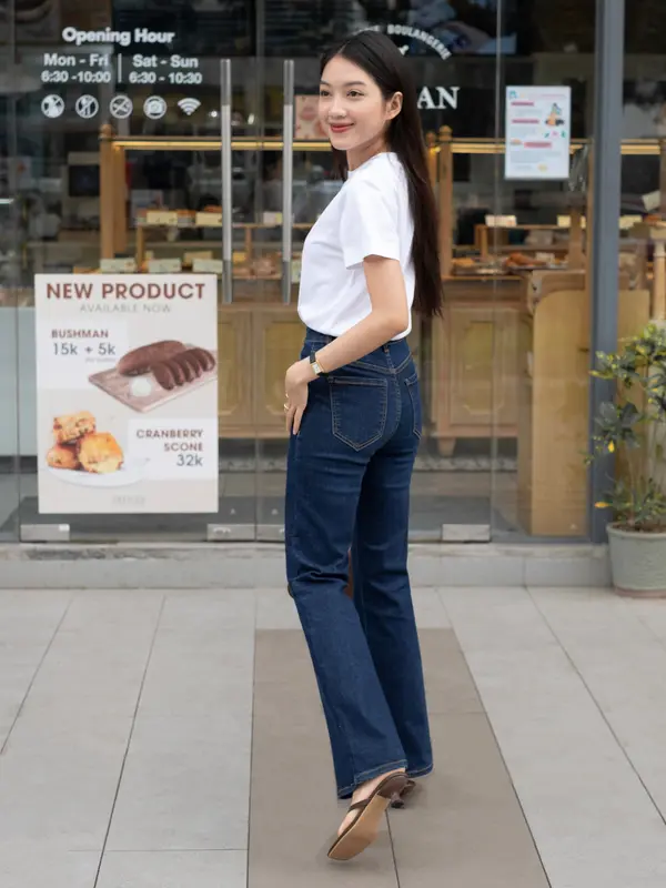 [Hashtagem] Quần Ống Loe Classy Flare Jeans Pageant Blue, Lưng Cao,Co Gĩan Màu Xanh Đậm Hiện Đại (CFJ.4) Women Pants quần  bò  ống  loe 5