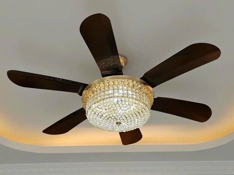 Quạt Trần 6 Cánh ABS ALUX789[ HÀNG CÓ DÂY CÁP AN TOÀN] Chao Pha Lê Có Điều Khiển 6 số- 3 Chế Độ Ánh Sáng Đèn, Cánh Dài Rộng Mát Sử Dụng Làm Mát Và Trang Trí Cực Đẹp Cho Mọi Không Gian Nhà Bạn[ BẢO HÀNH 6 NĂM}