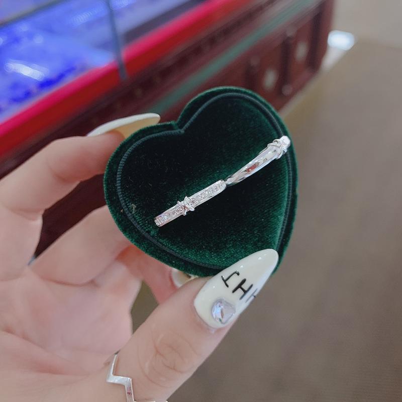 Nhẫn đôi dáng X bạc ta cho nam nữ siêu hot HHj ( ảnh thật shop tự chụp) nhan  bac nhancap