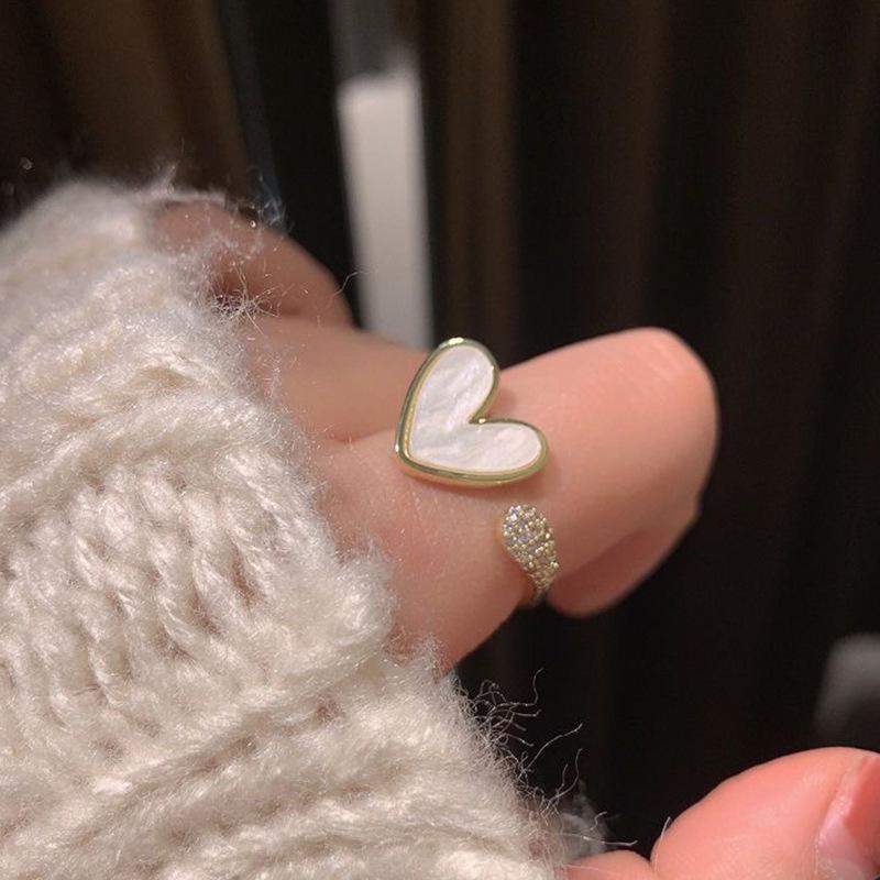 Product Introduction of 2024 New Japanese and Korean Ins Love Ring Female Tide, Niche Design Fashionable Light Luxury Individual Cold Wind Open Index Finger Ring 3