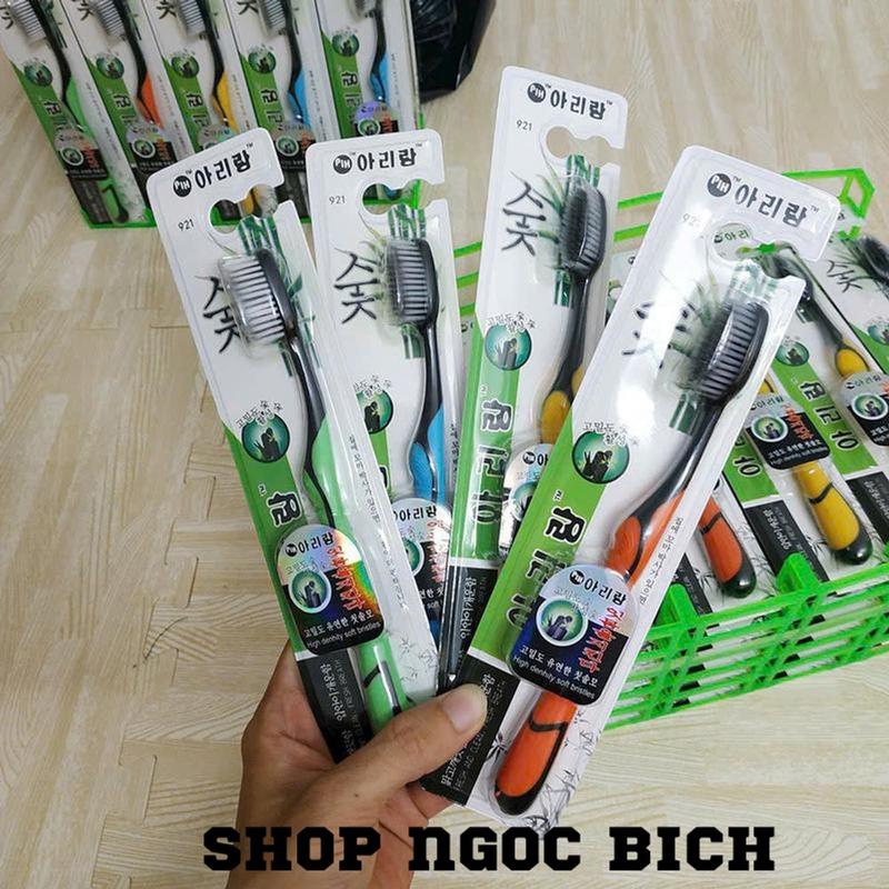 [Gía rẻ ]Combo 30 cây bàn chải than tre hoạt tính Nữ - Làm sạch mảng bám trên răng và nứu răng hiểu quả Trắng Răng 0