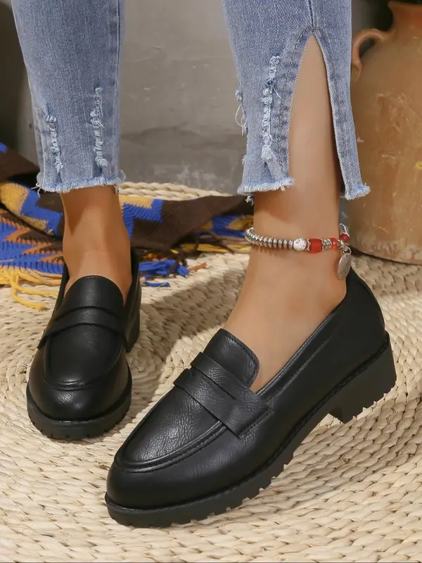 Women's Fashionable Slip on Loafers, Casual Comfortable Shoes for Daily Wear, Lightweight Breathable Shoes for Women & Girls 6