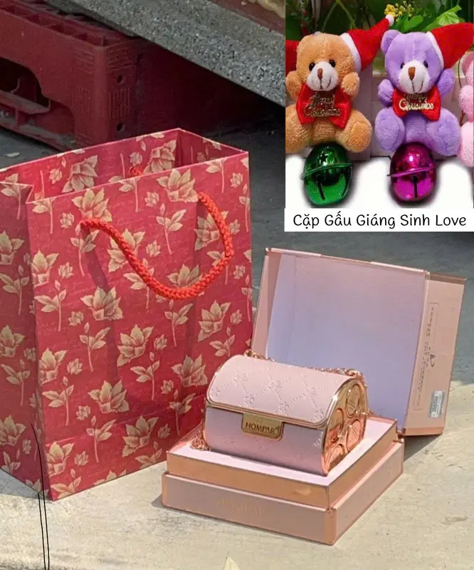 [HCM] Set 4 Cây Son Môi Màu Và Son Dưỡng Ẩm Lâu Phai HOMPAR Kèm Dây Chuyền Có Hộp Đựng Túi Xách Làm Quà Tặng Cực Sang  Hàng Hot 1