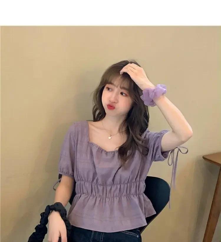 Product Introduction of Áo Phông Nữ, Cổ Vuông, Tay Phồng, Áo Ngắn, Thiết Kế Đẹp, Phong Cách Hàn Quốc Độc Đáo Thích Hợp Cho Mùa Hè, Áo Sơ Mi Búp Bê, Áo Sơ Mi ngắn Tay Nữ 6