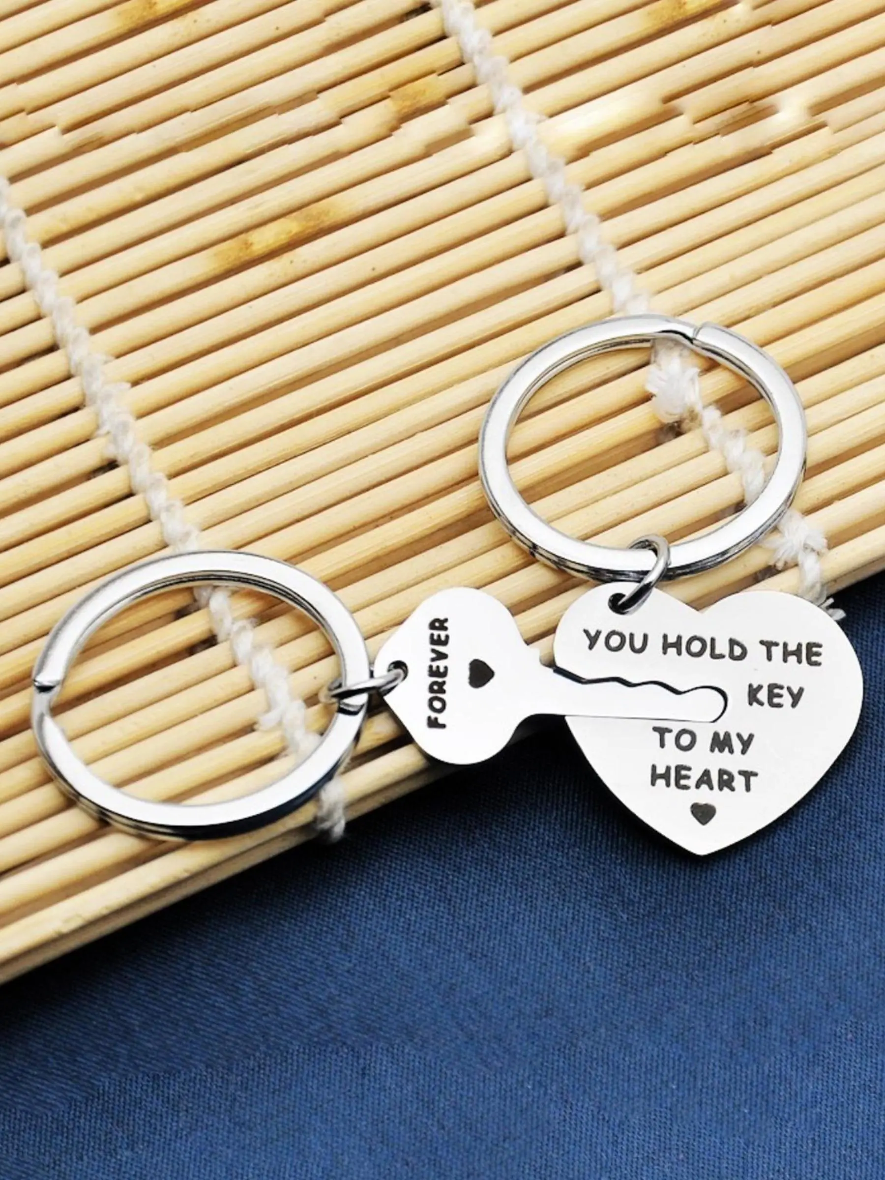 Heart Shaped Key Design Keychain, Stainless Steel Keychain for Women & Men, Fashionable Bag Pendant, Perfect Anniversary, Birthday Gift