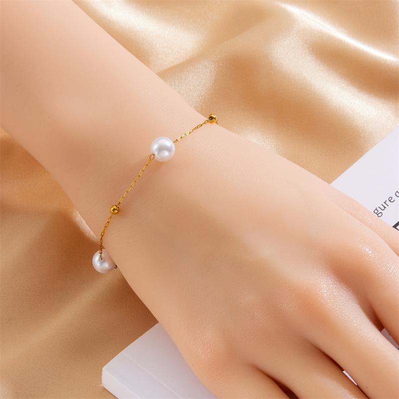 Product Introduction of Vòng Tay Thép Không Gỉ Mạ Vàng, Thời Trang Sang Trọng Giá Cả Phải Chăng Phong Cách Châu Âu Và Mỹ Dây Chuyền Ngọc Trai Tròn Thanh Lịch Cao Cấp, Thời Trang 5