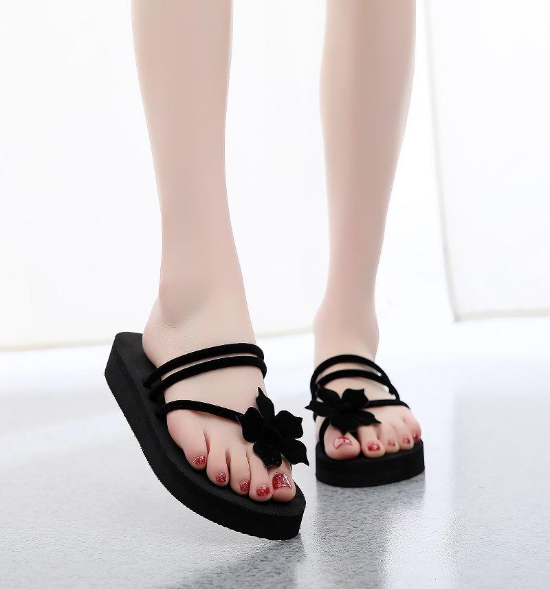 Product Introduction of Beach Beach Korean Flip-flops Women's Shoes 7
