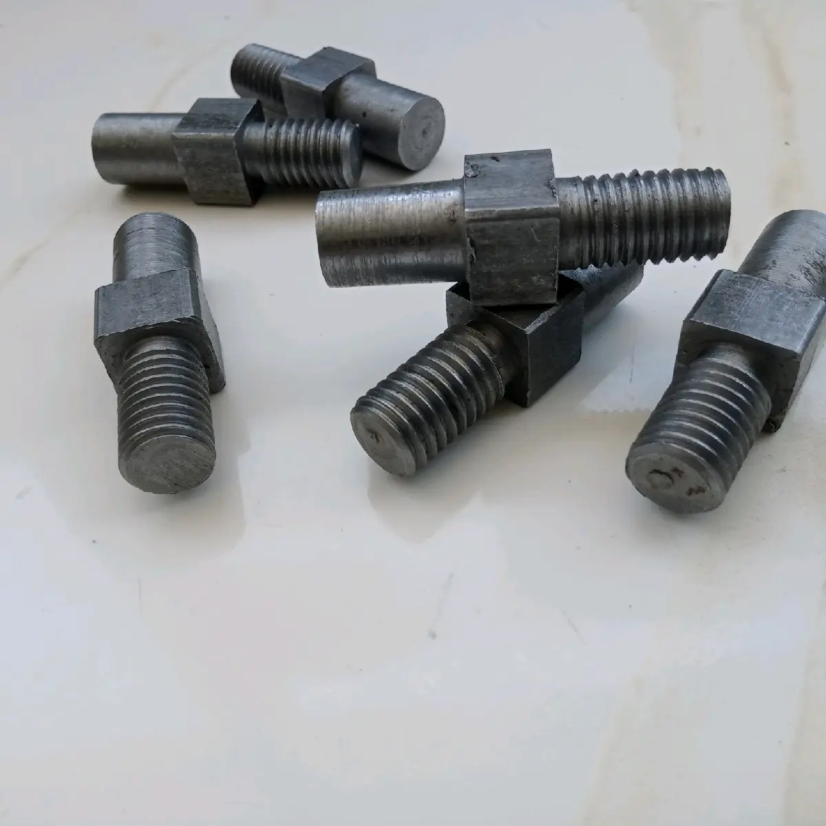 Baut gilingan Daging 32