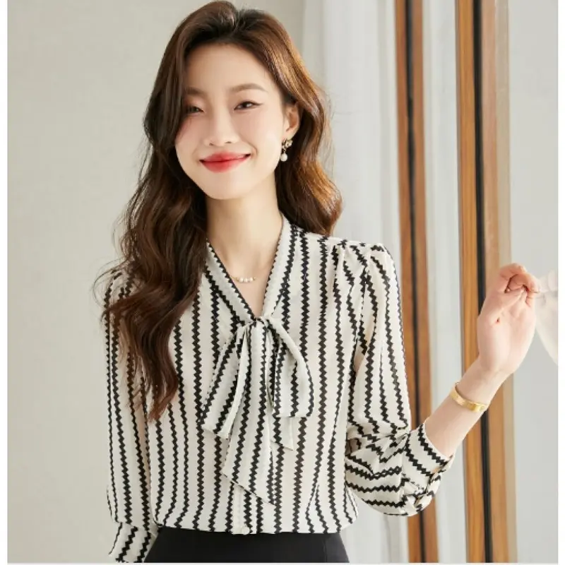 FADFAD Kemeja lengan panjang button-down elegan 3